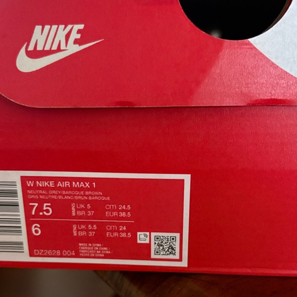 Nike Brown and White Air Max Sneakers - Picture 2 of 2